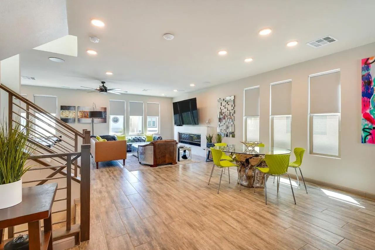 Las Vegas Home With Terrace About 10 Mi To The Strip! ארצות הברית